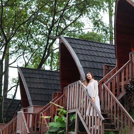 Welirang Forest Pacet Villa Mojokerto Exterior foto