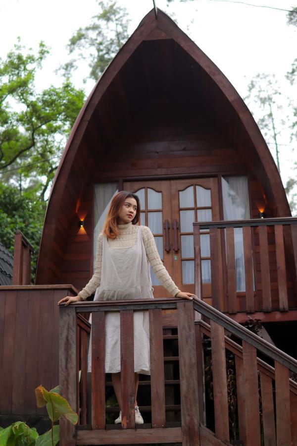 Welirang Forest Pacet Villa Mojokerto Exterior foto