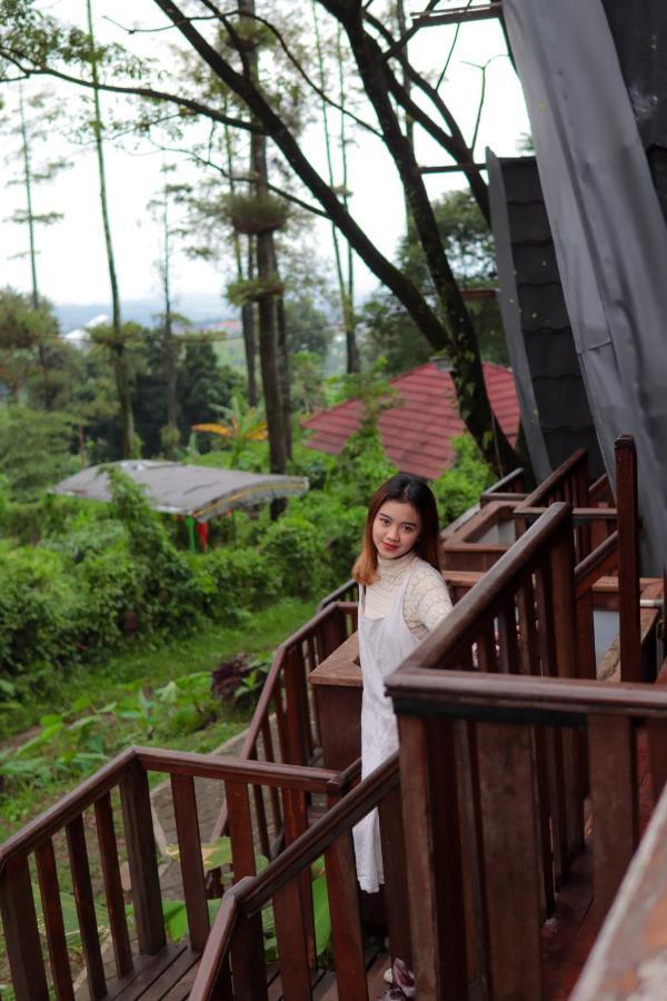 Welirang Forest Pacet Villa Mojokerto Exterior foto