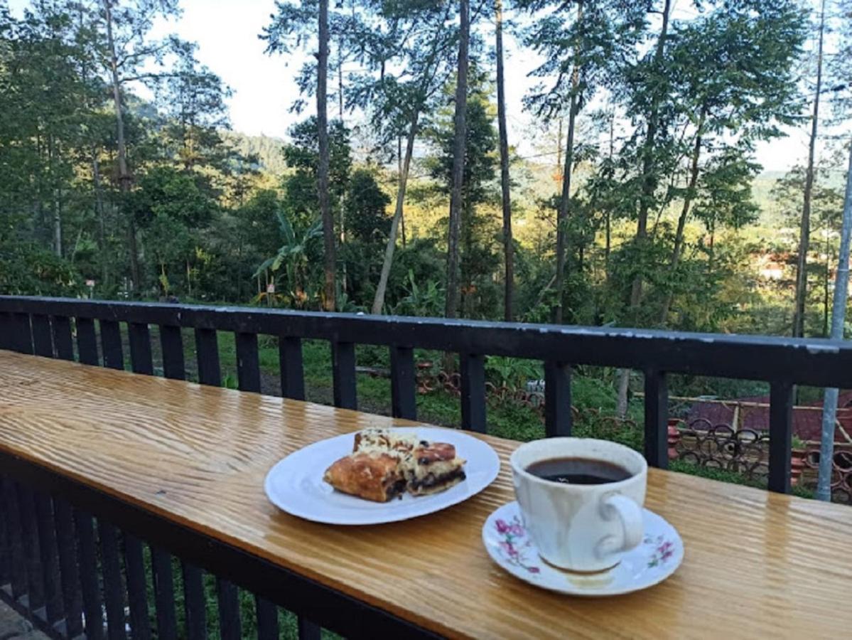 Welirang Forest Pacet Villa Mojokerto Exterior foto