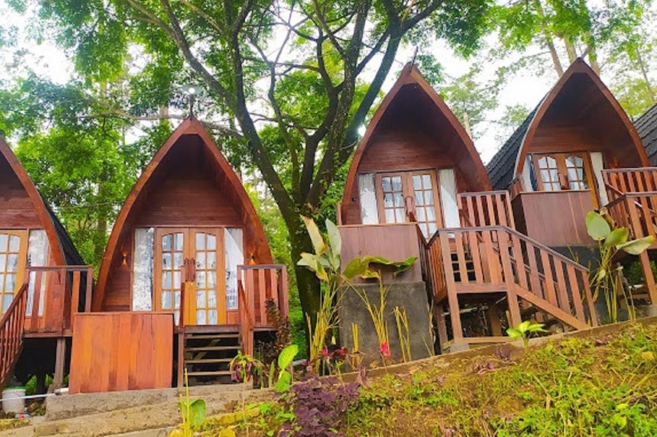 Welirang Forest Pacet Villa Mojokerto Exterior foto
